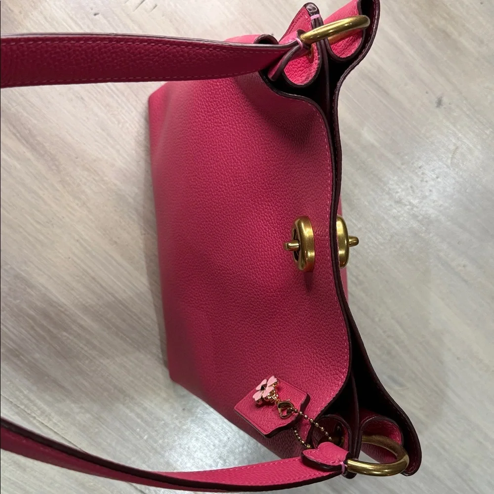 Coach elegant fuchsia